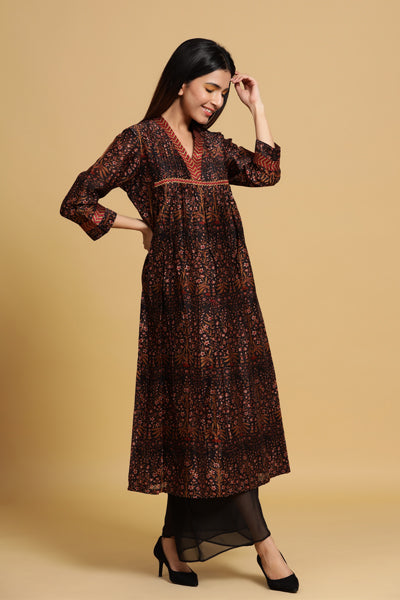 Black mughal flounce kurta